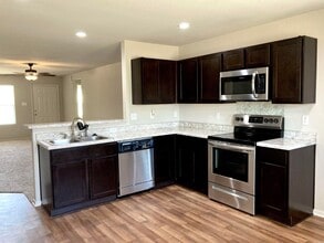 18 Saunder Dr N in Austin, AR - Building Photo - Building Photo