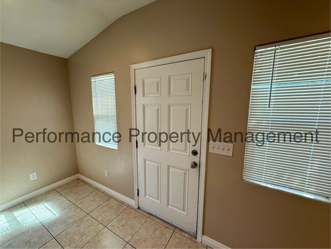 624 Knotts St in Bakersfield, CA - Building Photo - Building Photo