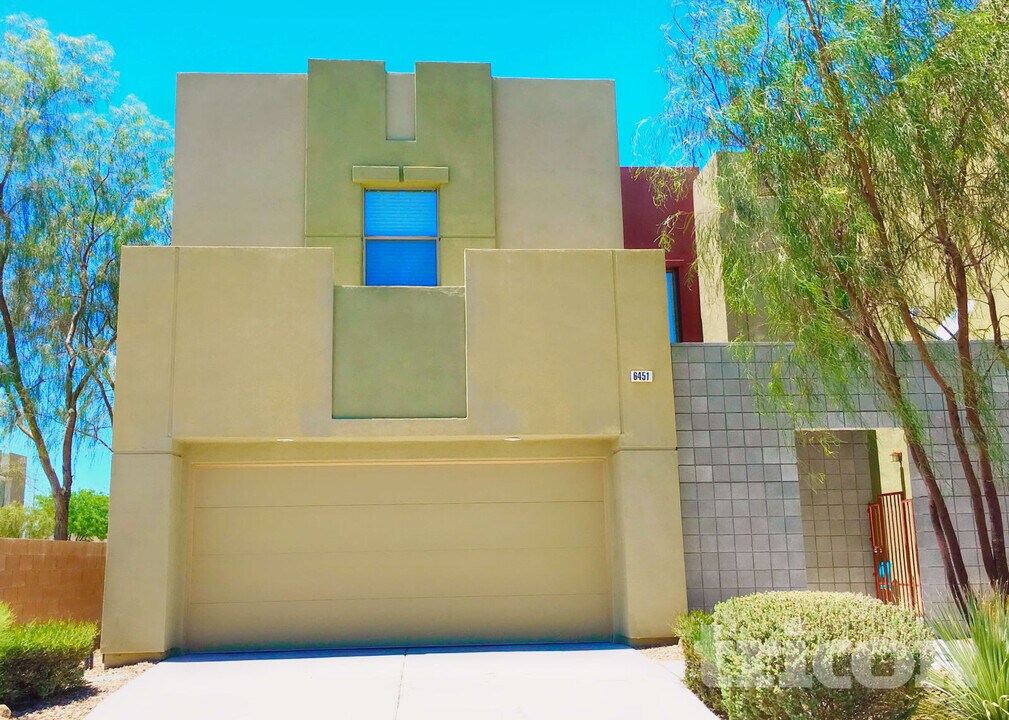 6451 Spiced Butter Rum St in North Las Vegas, NV - Building Photo