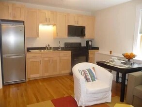 190 Prospect St, Unit 9-A in Cambridge, MA - Foto de edificio - Building Photo