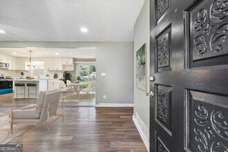 2419 Greenway Dr in Decatur, GA - Building Photo - Building Photo