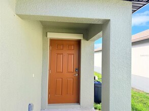 35080 Brackett Bnd in Zephyrhills, FL - Building Photo - Building Photo