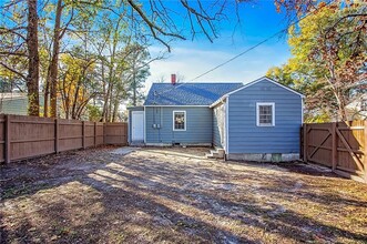 951 Chester Cir in Fayetteville, NC - Building Photo - Building Photo