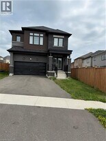 122 Blacksmith Dr in Woolwich, ON - Building Photo