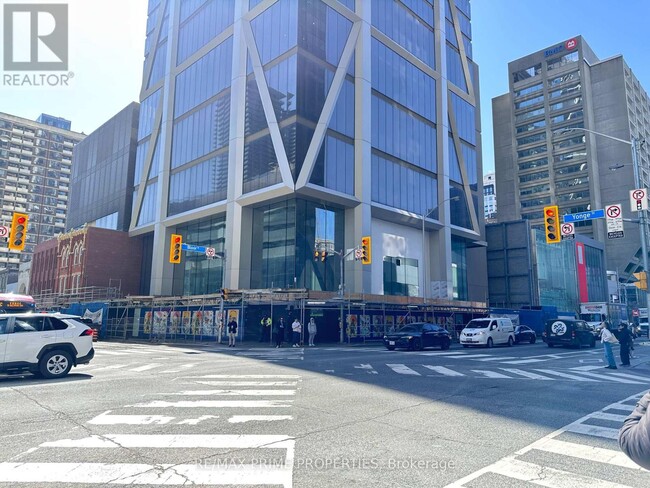 771-771 Yonge St