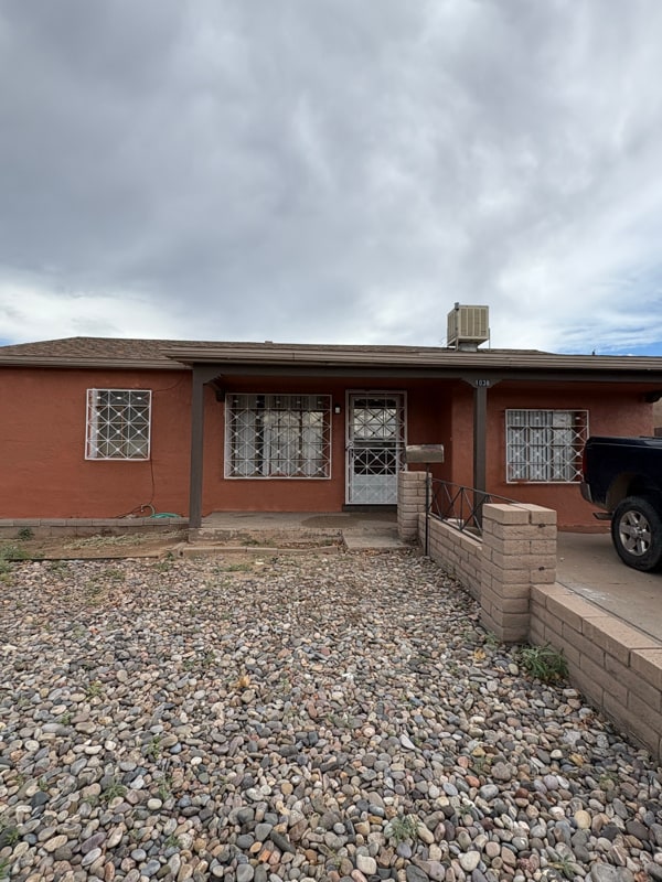 1038 Buena Vista Dr SE in Albuquerque, NM - Building Photo - Building Photo