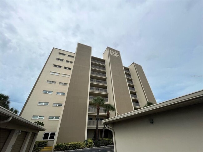 5000 Gulf Blvd in St Pete Beach, FL - Building Photo - Building Photo
