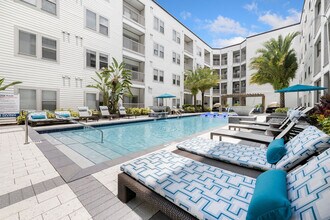 SoBA Apartments in Jacksonville, FL - Foto de edificio - Building Photo