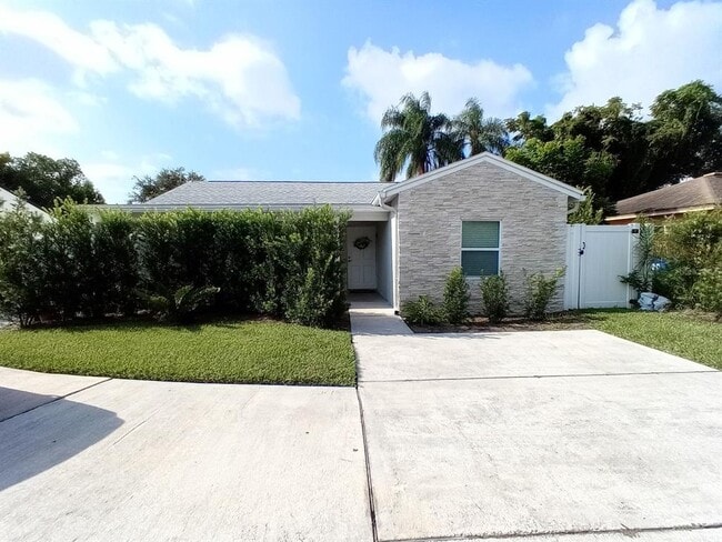 850 W Canton Ave