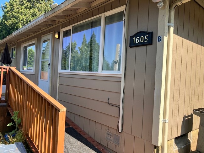 property at 1605 Murton St