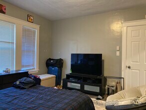 64 Stockton St, Unit 1 in Boston, MA - Building Photo - Building Photo