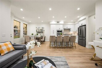 199 Groveland in Irvine, CA - Building Photo - Building Photo