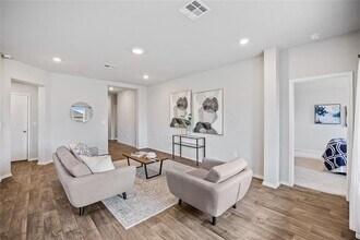 6100 Shanjia Dr in Austin, TX - Building Photo - Building Photo