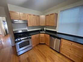 13 Edmunds St, Unit 13 in Cambridge, MA - Building Photo