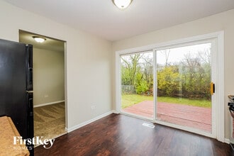 660 Sullivan Ln in University Park, IL - Building Photo - Building Photo