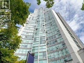 1323 Homer St in Vancouver, BC - Building Photo