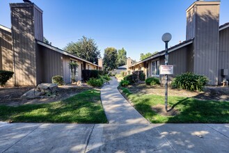 249 St Michelle Dr in Merced, CA - Building Photo - Building Photo