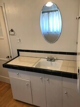 6212 Camellia Ave, Unit Studio Cottage in North Hollywood, CA - Building Photo - Building Photo