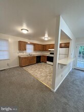 3218 Normandy Ave in Fredericksburg, VA - Foto de edificio - Building Photo