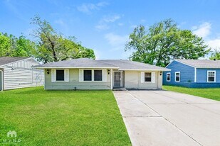 4418 Tareyton Ln in Houston, TX - Building Photo