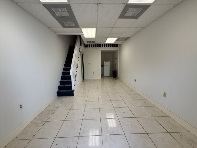 property at 5914 Cullen Blvd