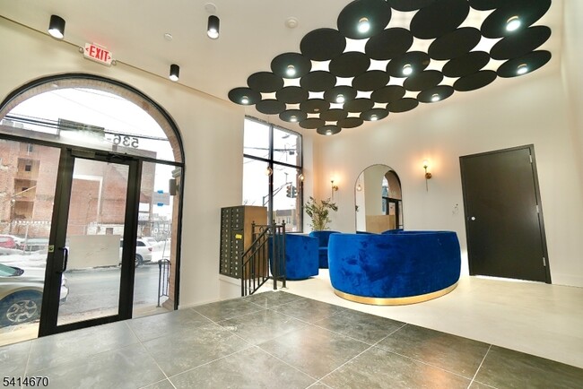 536 Central Ave in Newark, NJ - Foto de edificio - Building Photo