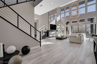 5289 Feathertop Dr in Las Vegas, NV - Building Photo - Building Photo