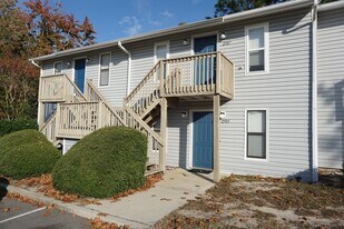 2505 Flint Dr in Wilmington, NC - Building Photo
