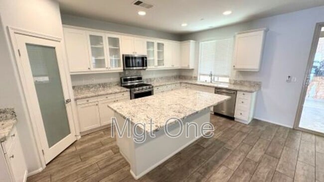 property at 2826 Palma Cir
