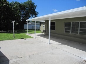 3151 SW 37th Terrace in West Park, FL - Building Photo - Building Photo