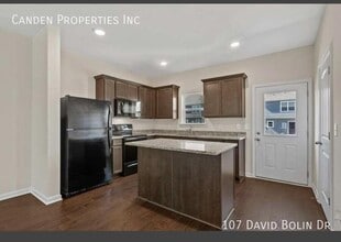 107 David Bolin Dr in La Vergne, TN - Building Photo - Building Photo