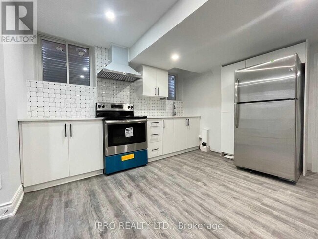 1524 Leger Wy in Milton, ON - Building Photo - Building Photo