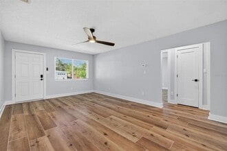 1841 Douglas Ave in Dunedin, FL - Building Photo - Building Photo