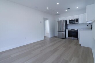 3040 NW 13th Ave in Miami, FL - Building Photo - Building Photo