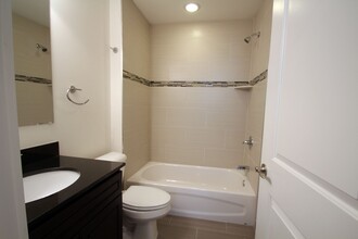 1612 Ogden St in Philadelphia, PA - Building Photo - Building Photo