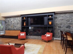 1155 Warburton Ave-Unit -1P in Yonkers, NY - Building Photo - Building Photo