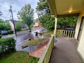 232 Cansler Ave in Knoxville, TN - Building Photo
