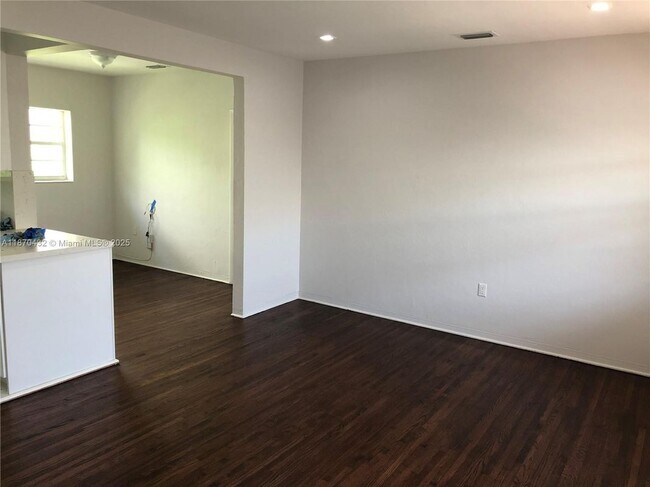 110 Zamora Ave in Coral Gables, FL - Building Photo - Building Photo