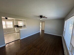 2244 Oak Park Ave in Berwyn, IL - Building Photo - Building Photo