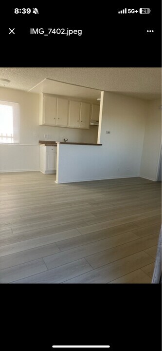38104 11th St E in Palmdale, CA - Building Photo
