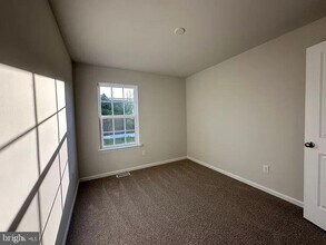 1268 Martin Rd in Breinigsville, PA - Building Photo - Building Photo