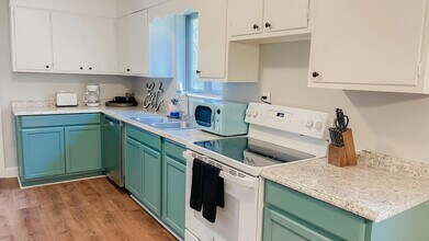 8429 Daisy Dallas Rd in Middle Valley, TN - Building Photo - Building Photo