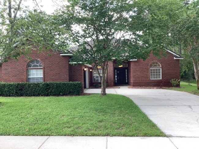 property at 125 Whisper Ridge Dr