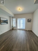 11 Spruce Pnes Cres in Toronto, ON - Building Photo - Building Photo