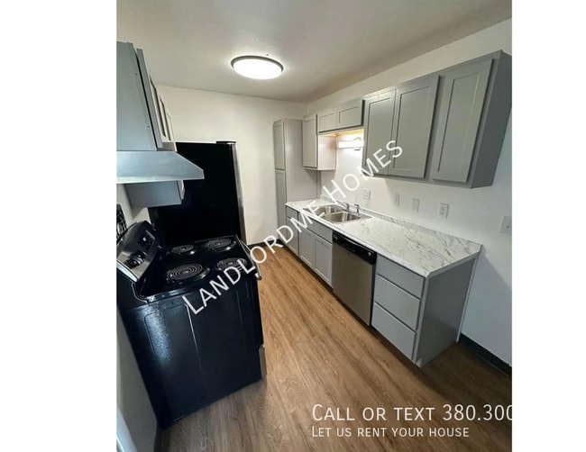 property at 1556 Meredith Dr