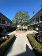 999 Locust St in Pasadena, CA - Building Photo - Building Photo