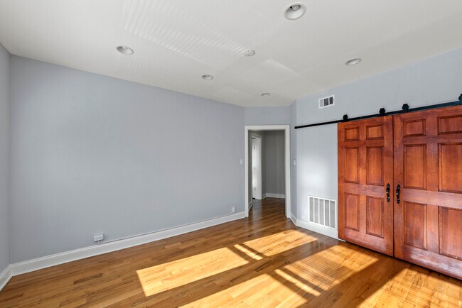 4601 N Lincoln Ave, Unit 2244-311 in Chicago, IL - Foto de edificio - Building Photo