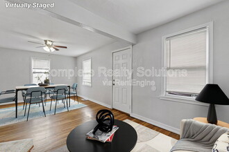 7101 Manette Dr in St. Louis, MO - Building Photo - Building Photo