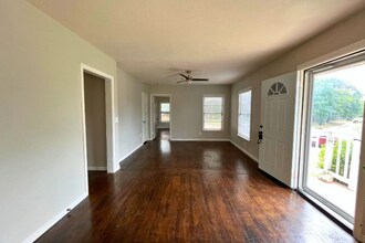 4340 Alamo Ave in Fort Worth, TX - Building Photo - Building Photo