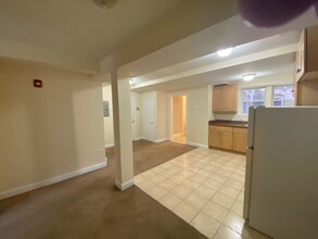 880 Huntington Ave, Unit G2 in Boston, MA - Building Photo - Building Photo